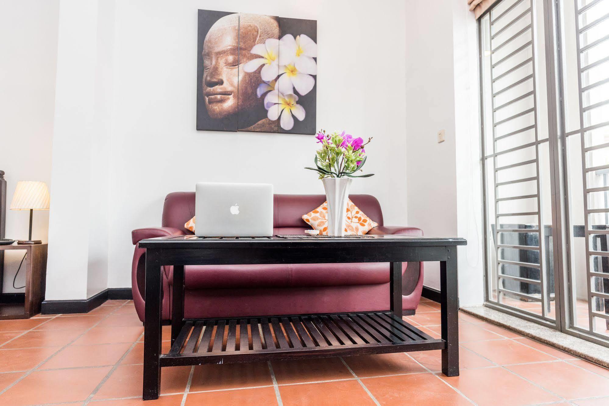 Hotel Tao Riverside Phnom Penh