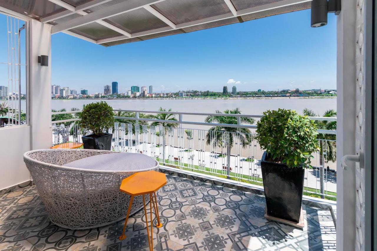 Hotel Tao Riverside Phnom Penh